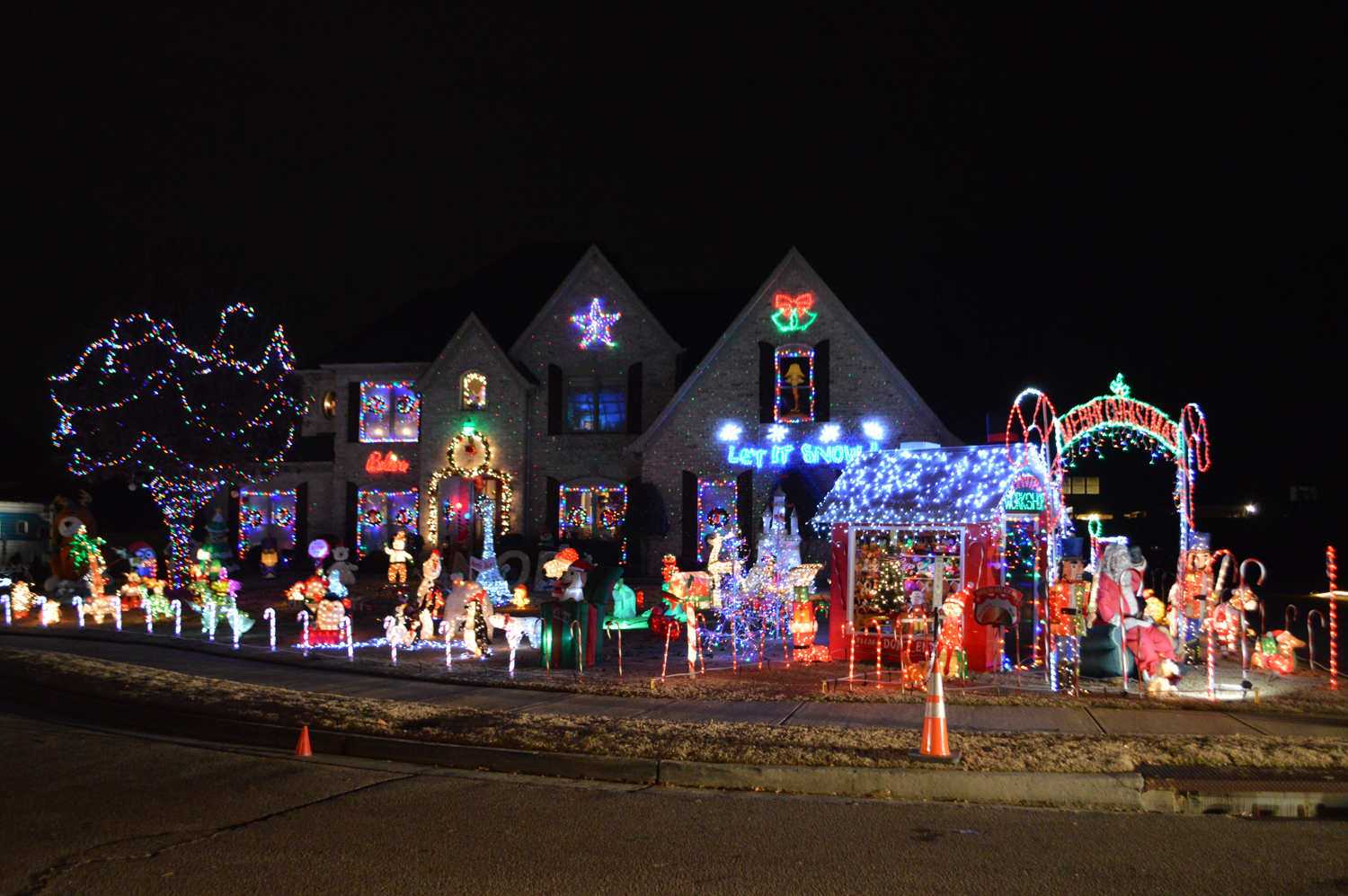 Holiday Lights Tour Tour Collierville
